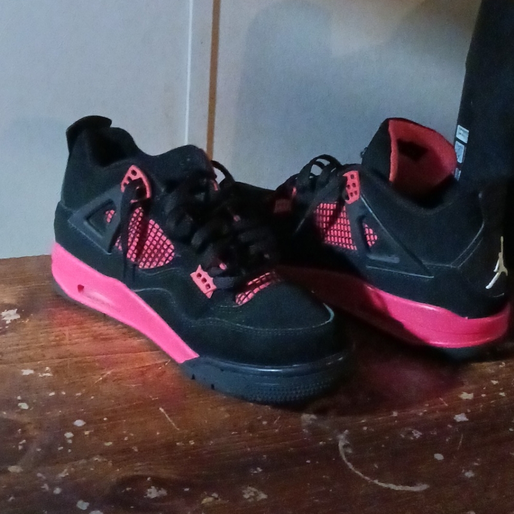 Jordan Retro 4 ( Red Thunders)